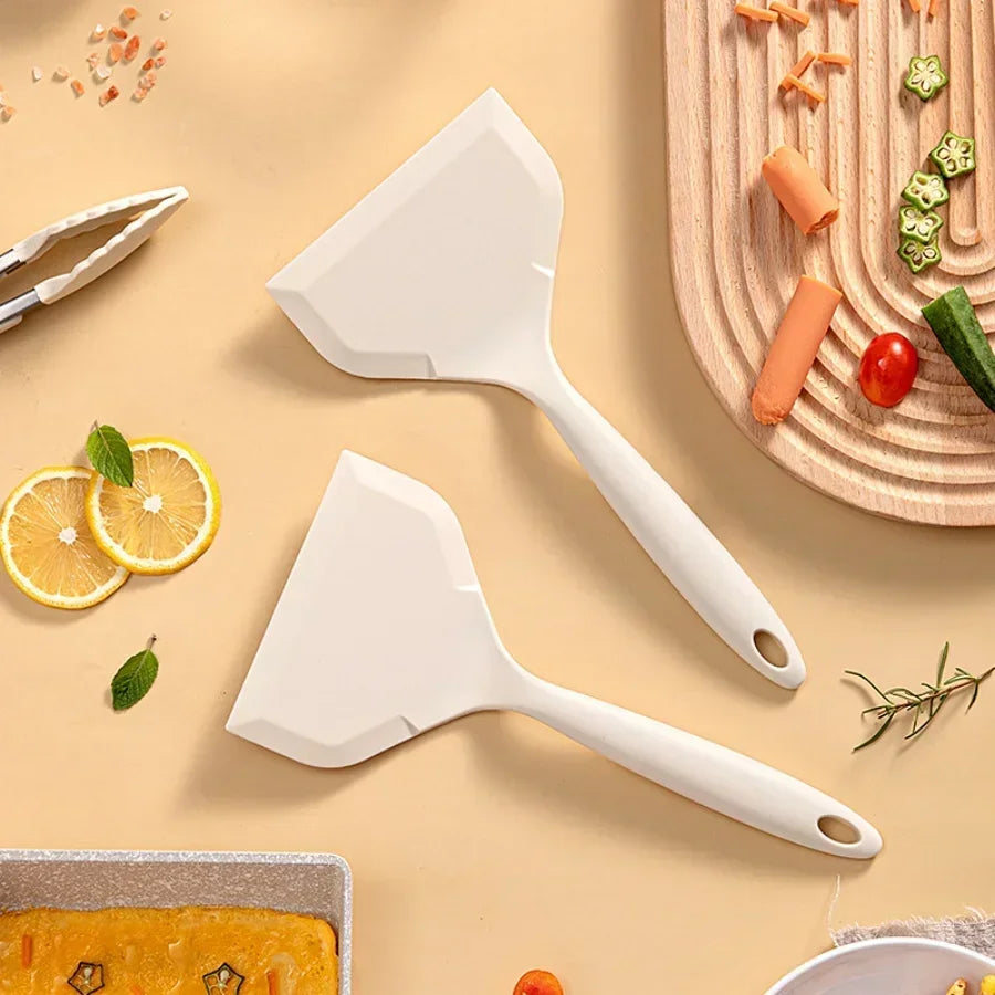 Silicone Heat-Resistant Spatula – Food-Grade Non-Stick Turner for Cooking & Baking