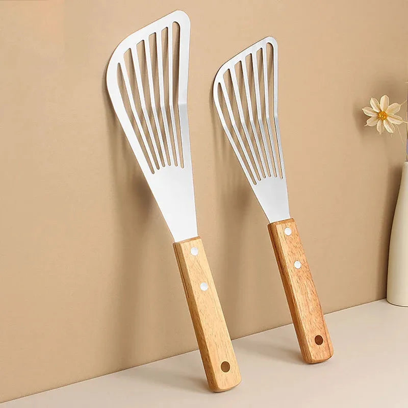 Stainless Steel Fish Frying Shovel with Wooden Handle – Fan-Shaped Turner for High-Temperature Cooking